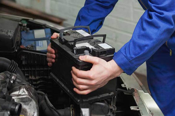 نکات مهمی که قبل از خرید و تعویض باتری خودرو باید بدانید