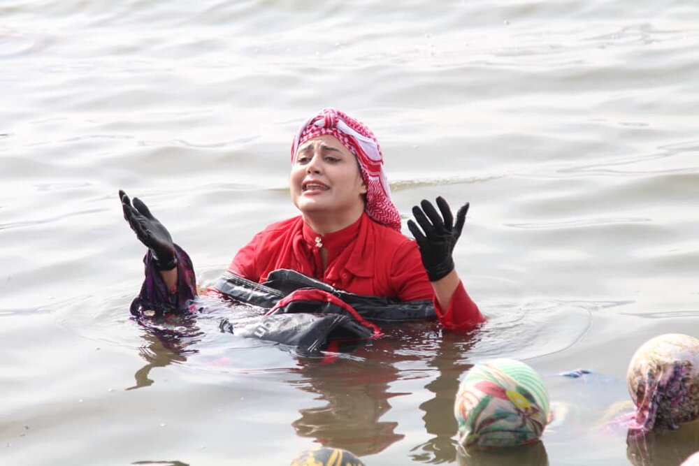 پانزدهمین دوره جشنواره بین‌المللی تئاتر خیابانی مریوان با تجلیل از آثار برتر و با حضور مدیران کشوری و استانی برگزار شد