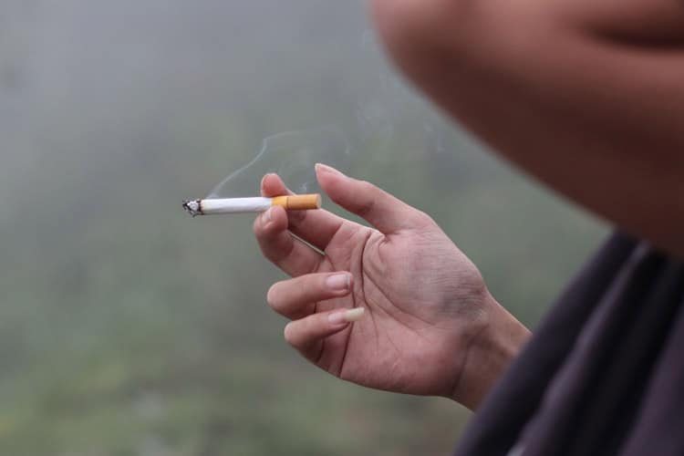 آیا سیگار کشیدن شما را لاغر نگه میدارد؟