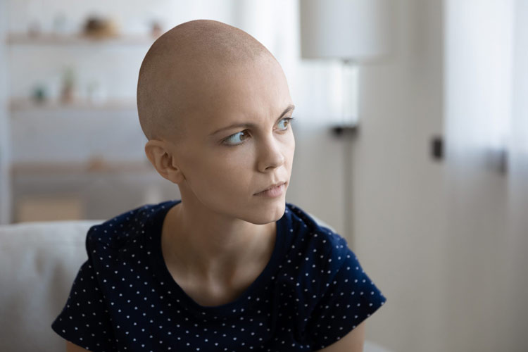 تنهایی میتواند زندگی بازماندگان سرطان را کوتاه کند