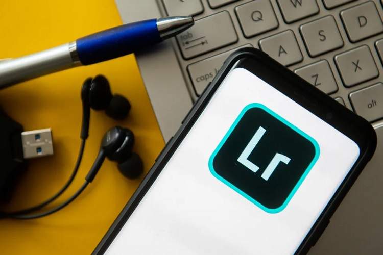 مجهز شدن لایتروم ادوبی به ابزار پاککن مبتنی بر هوش مصنوعی