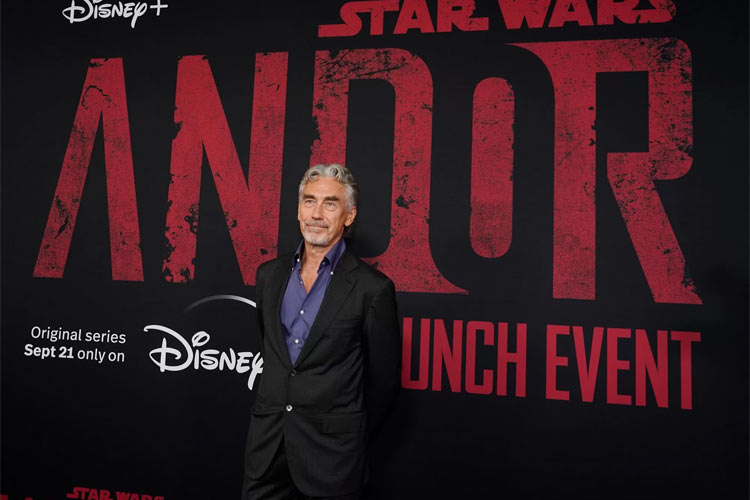 تونی گیلروی: از ترس «ربات‌های لعنتی» هوش مصنوعی فیلمنامه‌های Andor را منتشر نمی‌کند