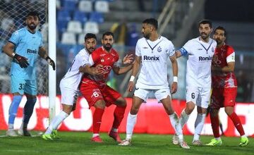 ملوان گربه سیاه پرسپولیس در استادیوم آزادی