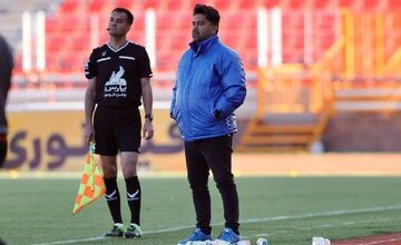 اخباری مربی چادرملو: مردم ما آنقدر با سواد و فهمیده هستند که بدانند کشاله چیست