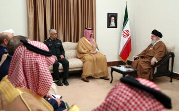 اهداف سفر «برادرِ بن سلمان» به ایران در آستانه دور دوم مذاکرات ایران و آمریکا