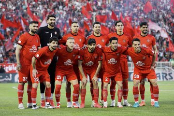 عکس| پوستر جالب تراکتور در حمایت از بیرانوند