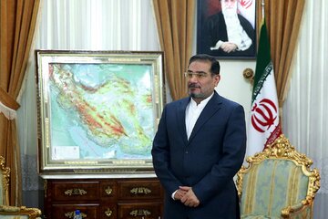 مقاله شمخانی در روزنامه دولت: ترامپ دریافته که باید از ادبیات اجبار و سلطه فاصله بگیرد؛ ایران هم می خواهد در دیپلماسی،فعال عمل کند