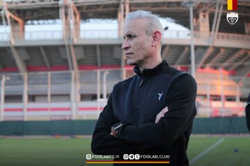 گلمحمدی: از پرسپولیس و استقلال پیشنهاد نداشتم!