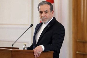 امضای عراقچی بر تاریخ ورزش باستانی