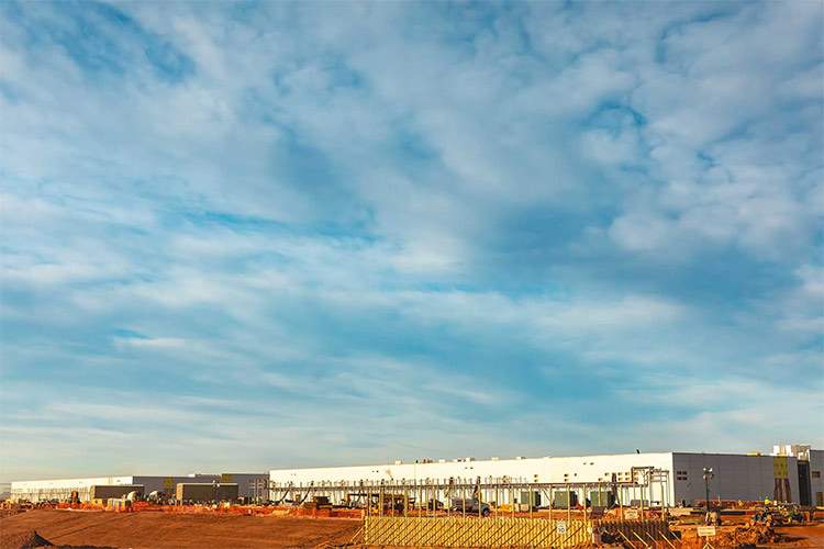 همکاری OpenAI و امارات برای احداث یکی از بزرگترین مراکز داده هوش مصنوعی در ابوظبی