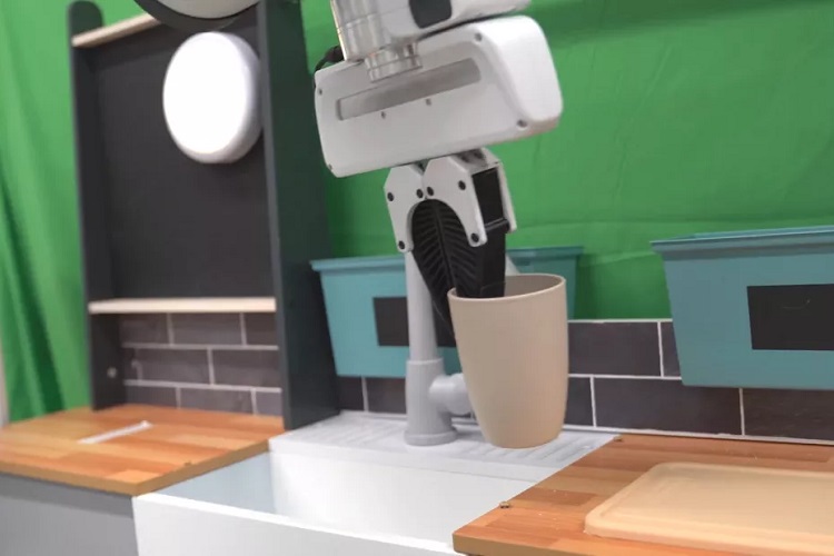 چارچوب RHyME دانشگاه کرنل، آموزش رباتها را سریعتر و هوشمندتر کرد