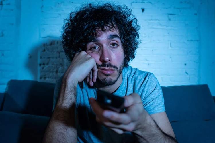 چرا احساس کسالت میتواند برای مغز شما مفید باشد؟