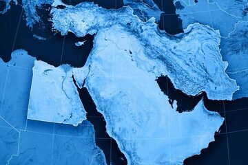 با بالاگرفتن تنشهای نظامی انگلیس به کشتی های حاضر در خاورمیانه هشدار داد