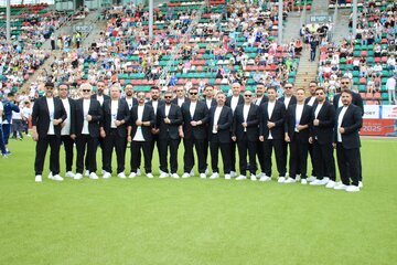 سرمربیگری مهدی پاشازاده برای تیم هنرمندان/ از محسن تنابنده تا علی لهراسبی و کامبیر دیرباز