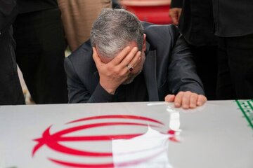 عراقچی:برخلاف رژیم ضعیف اسرائیل،ما تلفات خود را پنهان نمیکنیم/ما به شهدای خود که الگوهای ما هستند افتخار میکنیم