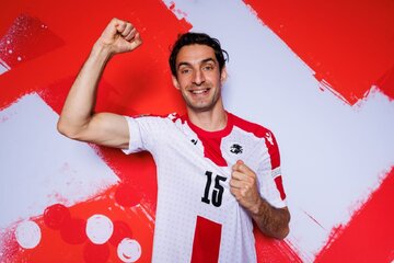 عکس | تبریک یک پرسپولیسی به ستاره پاریسنژرمن