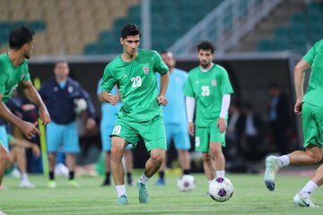 عکس | رونمایی از اولین خرید تابستانی استقلال؛ هافبک تیم ملی آبیپوش شد