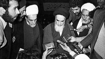فناوریهایی که پیام امام خمینی را رساندند