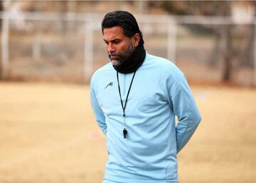 نیکبخت: مردم غیور ایران پشت همدیگر هستند