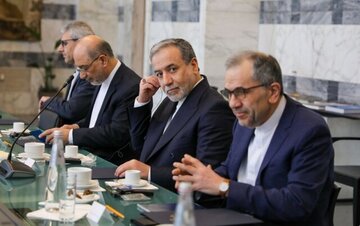 کارلسون: ایران نه سلاح هستهای دارد و نه قصد تولید آن را / آمریکا در جنگ با ایران میبازد