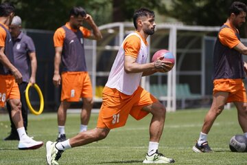 گزینه پرسپولیس یک قدم به استقلال نزدیکتر شد