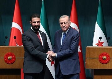 اردوغان با جولانی گفتگو کرد: به حمایت از سوریه ادامه میدهیم