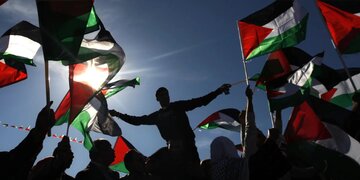 برخی رسانههای داخلی هر دروغ اسرائیل را با آب و تاب منعکس میکنند / نقشآفرینی فرانسه به نفع صلح خاورمیانه / طرح ریاض و پاریس علیه اسرائیل است