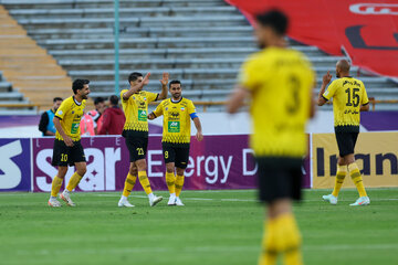 شبیهسازی بازی مرگ و زندگی سپاهان