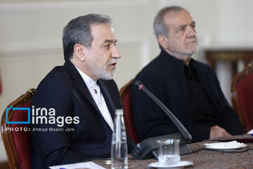عراقچی:میدان دیپلماسی درکنار میدان نظامی به اتفاق جلو رفتند/حقانیت مردم ایران در این ۱۲ روز اثبات شد/ جنگ ثابت کرد چه کسی اهل مذاکره است