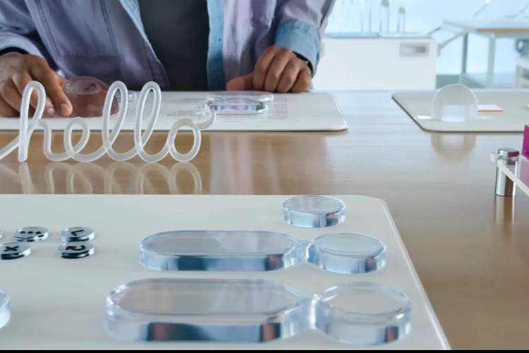 عقبنشینی اپل از طراحی «Liquid Glass» در iOS 26؛ شفافیت کمتر، خوانایی بیشتر
