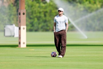عکس | خرابکاری بامزه بکام؛ مالک اینترمیامی کچل شد!