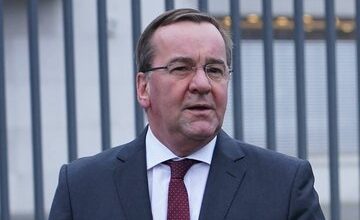 وزیر دفاع آلمان از تصمیم برلین و واشنگتن درباره اوکراین خبر داد