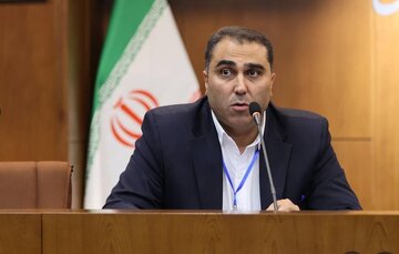 پازندمهر: تمام قد پشت حل گواهینامه موتورسواری زنان هستیم