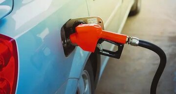 چطور بدون پیادهشدن بفهمیم در باک خودرو کدام طرف است؟