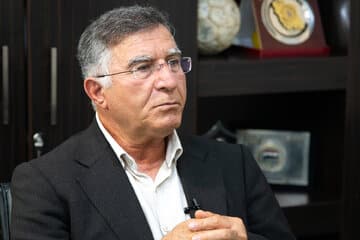 نسخه آقا معلم فوتبال ایران برای پرسپولیس و استقلال