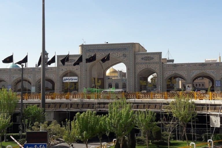 مزایای رزرو هتل در خیابان نواب صفوی مشهد برای زائران