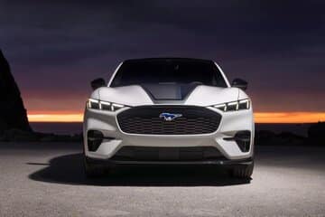 ادای احترام فورد به گذشته با چهره‌ای از آینده