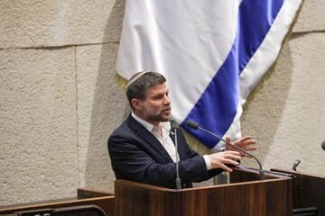 اسموتریچ: جنگ تمام نشده و من هرگز اجازه نمیدهم دولت تسلیم شود