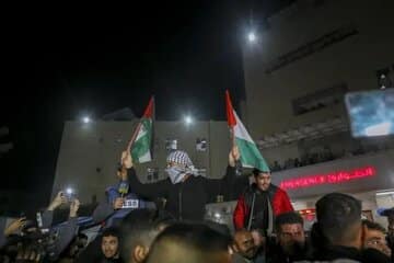 افشاگری گاردین علیه لندن؛ انتقاد علنی از اسرائیل، همکاری پشت‌پرده با صنایع نظامی