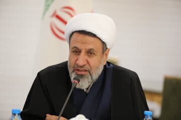 امام جمعه کرمان : حضور در تشکلها، زمینه ساز رشد دانشآموزان است