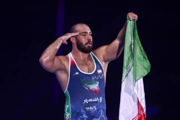 امیر حسین زارع:هر وقت برای مردم جان دادی،می شود افتخار!