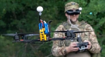 اوشاکوف: روسیه آماده برگزاری دیدار پوتین و ترامپ است