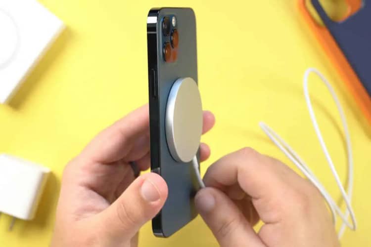 اپل با فناوری MagSafe شارژ بی‌سیم را متحول می‌کند