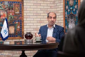 ببینید| سخنگوی صنعت آب: این حجم یارانه میدهیم اما گوشت و مرغ و مسکن به قیمت جهانی عرضه میشود