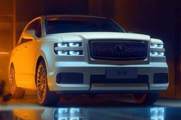 برند لوکس تویوتا، رقیب رولزرویس و بنتلی