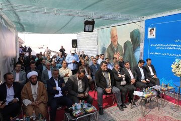 بهره‌برداری از ۳۰ مگاوات برق خورشیدی  در سمنان همزمان با افتتاح ۶۵۰ مگاوات نیروگاه خورشیدی در سراسر کشور