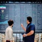 بورس قله ۳ میلیونی را فتح کرد/ بازار سهام به بالاترین نقاط سال نزدیک شد