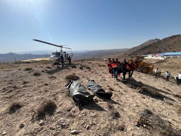تصاویری از اتوبوسی که صبح امروز در جاده دماوند به ته دره سقوط کرد
