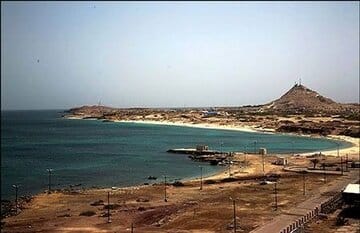 توسعه زیرساختهای برق پایدار جزایر لارک و هنگام