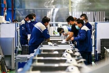 جنگ ۱۲ روزه بازار کار را «مردانه‌تر» کرد/ عبداللهی: بیکاری کاهش یافت اما از تعداد شاغلان هم کاسته شد